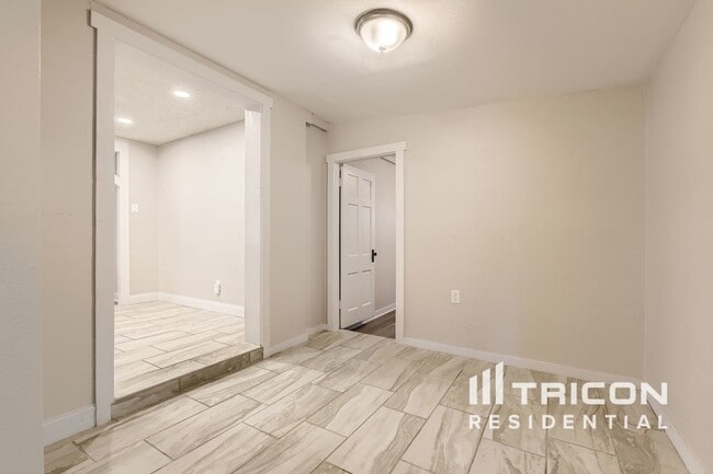 909 Layton Way in Columbia, SC - Building Photo - Building Photo