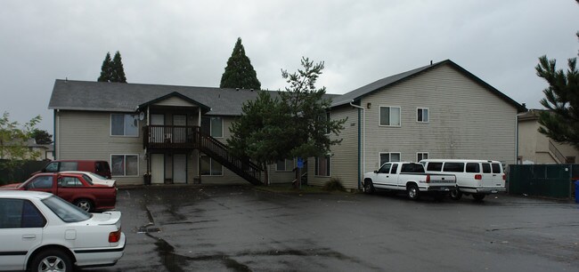 Silverton Greens Apartments in Salem, OR - Foto de edificio - Building Photo
