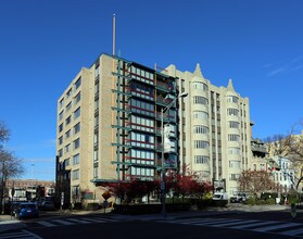Church Place in Washington, DC - Foto de edificio - Building Photo