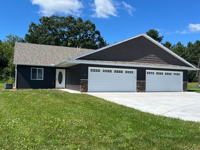 property at 632 Veronica Ct
