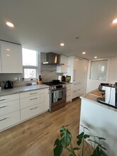 Whitehouse in Vancouver, BC - Building Photo - Building Photo