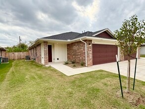 212 NW 122nd St in Oklahoma City, OK - Building Photo - Building Photo