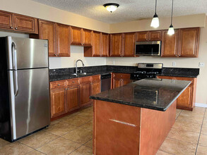 1036 Miller Ave in Las Vegas, NV - Building Photo - Building Photo