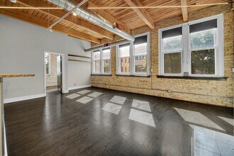 2014 W Wabansia Ave in Chicago, IL - Foto de edificio - Building Photo