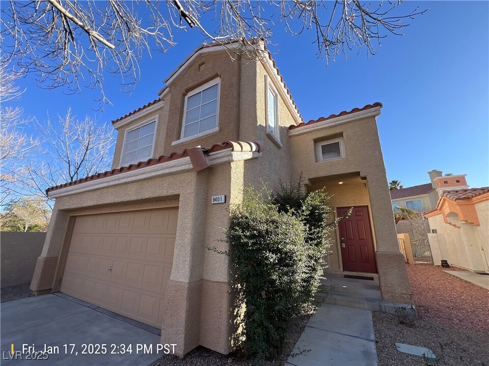 9401 Summer Rain Dr in Las Vegas, NV - Building Photo