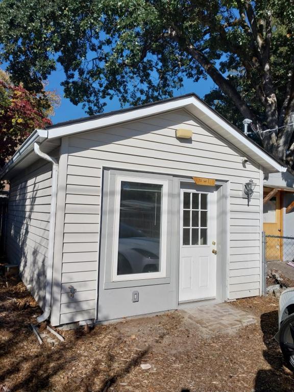 property at 711 SW I St