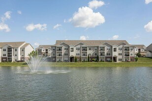 Windsor West | Specials Available in Champaign, IL - Building Photo