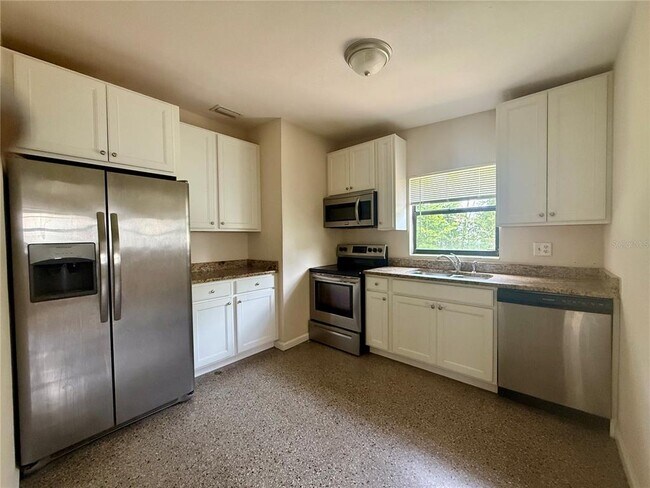 3414 W Oakellar Ave in Tampa, FL - Building Photo - Building Photo