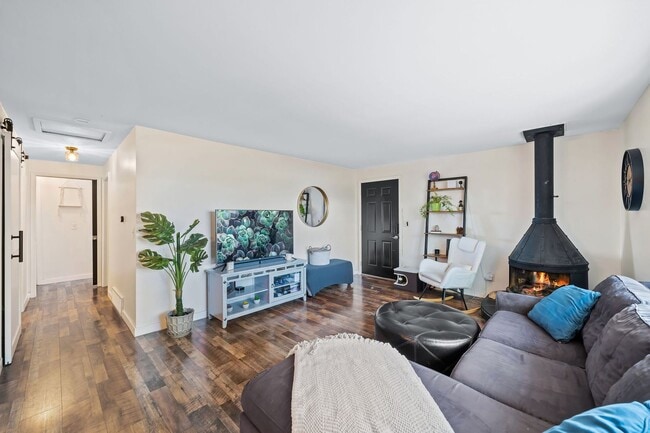 property at 7914 Meade St