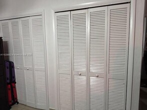 2826 SW 24th Ter in Miami, FL - Foto de edificio - Building Photo
