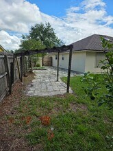 8528 Echoridge Ct in Jacksonville, FL - Foto de edificio - Building Photo