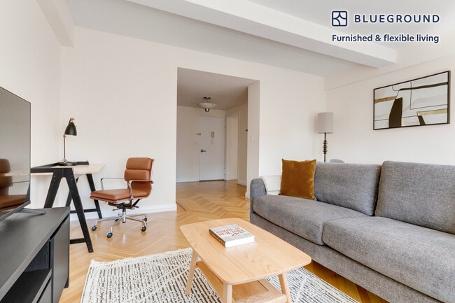 30 Park Ave in New York, NY - Foto de edificio - Building Photo