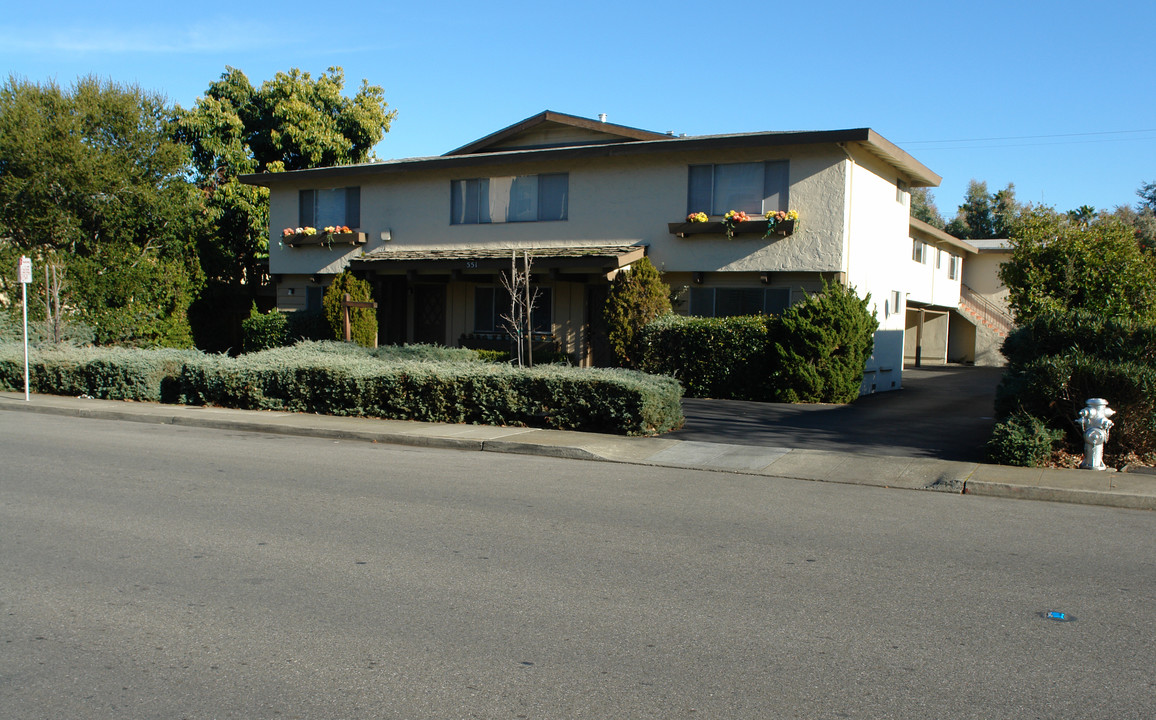 551 Ortega Ave in Mountain View, CA - Foto de edificio