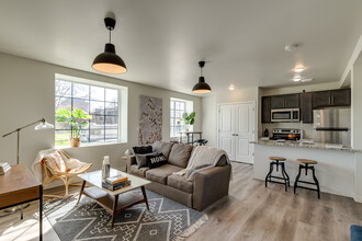 Bethune Lofts in Detroit, MI - Foto de edificio - Interior Photo