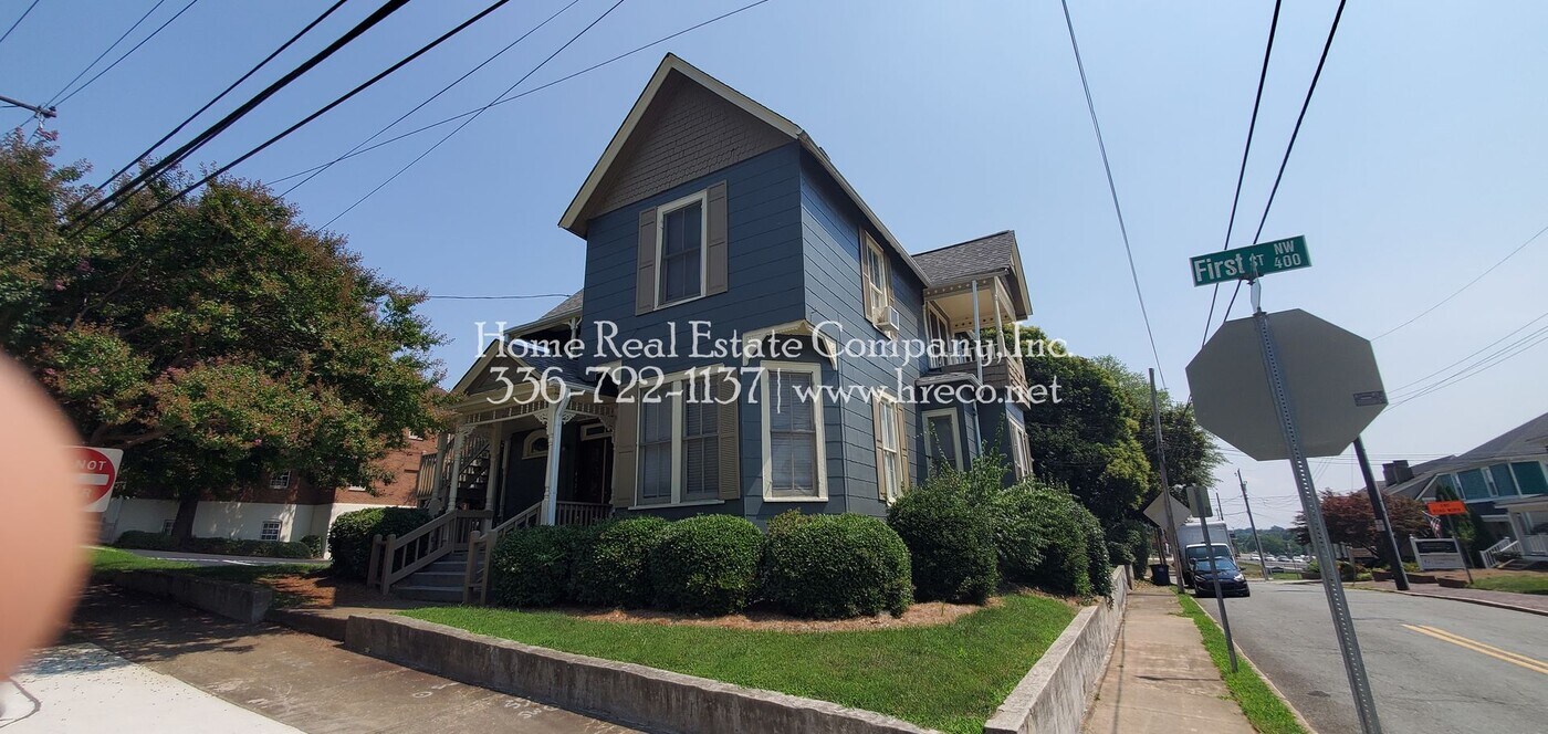 412 W 1st St in Winston-Salem, NC - Building Photo