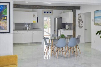 1241 SW 29th St in Fort Lauderdale, FL - Building Photo - Building Photo