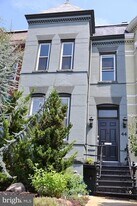44 R St NE in Washington, DC - Building Photo