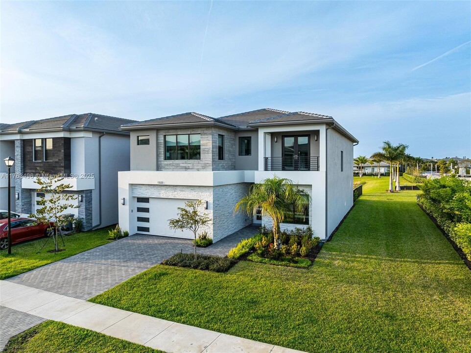 8533 Swinley Frst Wy in Boca Raton, FL - Building Photo