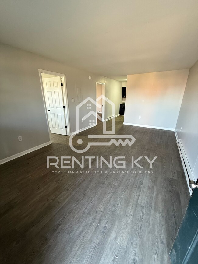 700-706-706 Shun Pike in Nicholasville, KY - Building Photo - Building Photo