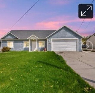 469 S Coleman St in Tooele, UT - Building Photo