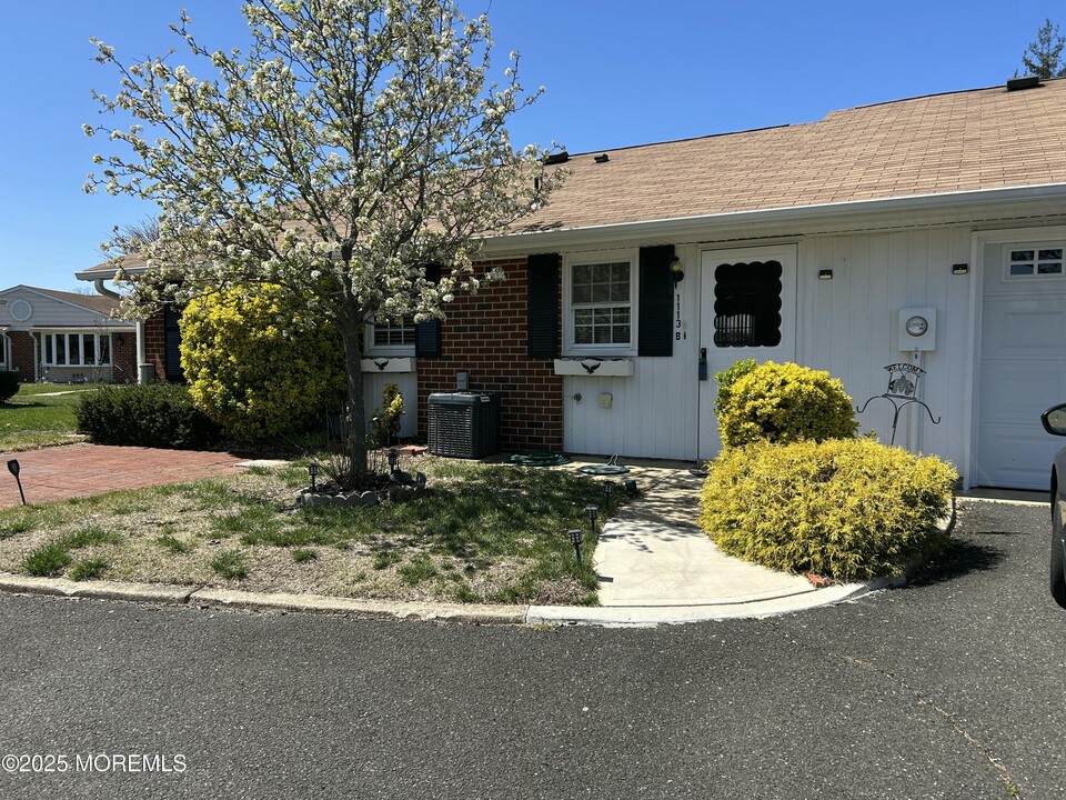 1113B Argyll Cir in Lakewood, NJ - Building Photo