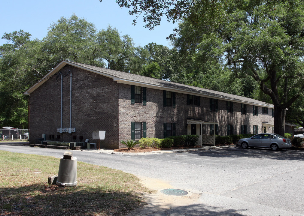 Oak tree Apartments in Summerville, SC - Building Photo