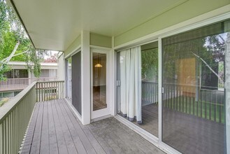 280 Easy St-Unit -APT 516 in Mountain View, CA - Building Photo - Building Photo