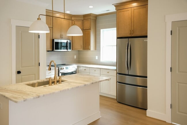 property at 207 S Calhoun St