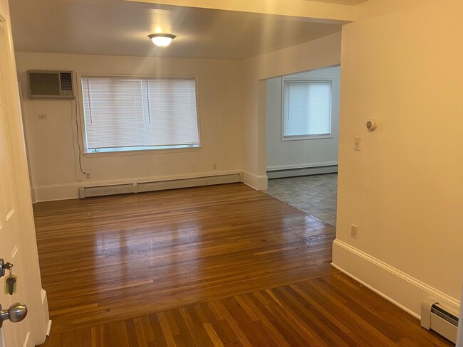 32 Franklin Pl, Unit #3