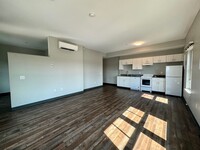 16 Cutts Ave. in Austin, TX - Building Photo - Interior Photo