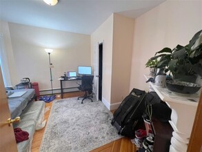 17 Cutter Ave, Unit 1 in Somerville, MA - Building Photo - Building Photo