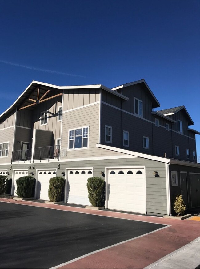 property at 1818 Moore Blvd