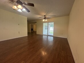 140 Whispering Pines Loop in Leesville, LA - Building Photo - Building Photo