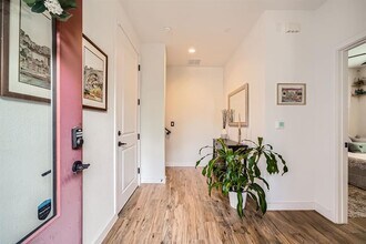 3809 Valley View Rd in Austin, TX - Building Photo - Building Photo