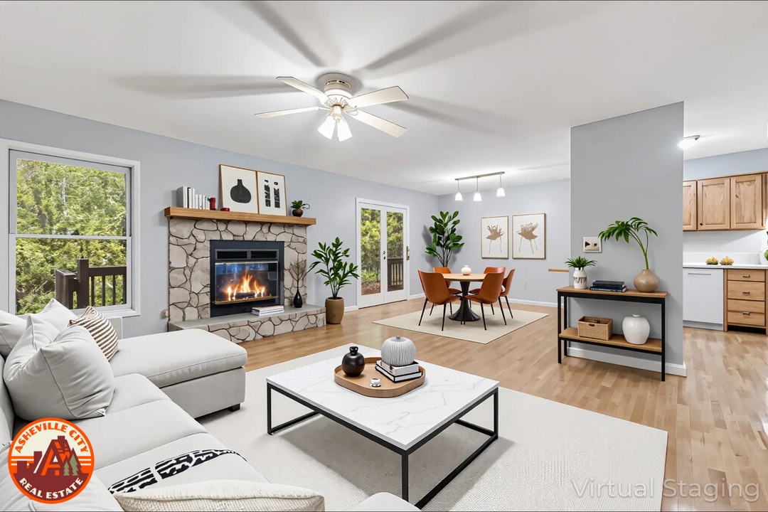 103 Parkway Vista Dr in Asheville, NC - Building Photo