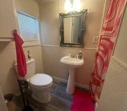 721 Thompson Dr in Lake Dallas, TX - Building Photo - Building Photo