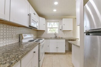 2502 Drummer Dr in League City, TX - Building Photo - Building Photo