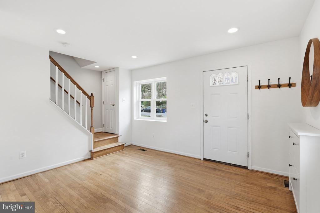 2306 Riverview Terrace in Alexandria, VA - Building Photo