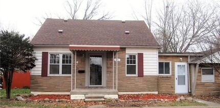 6596 Jackson St in Taylor, MI - Building Photo - Building Photo