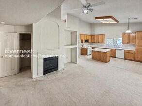 9051 Ducks Pond Way in Elk Grove, CA - Building Photo - Building Photo