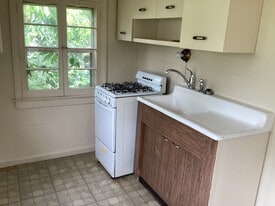 5151 N 54th St in Milwaukee, WI - Building Photo