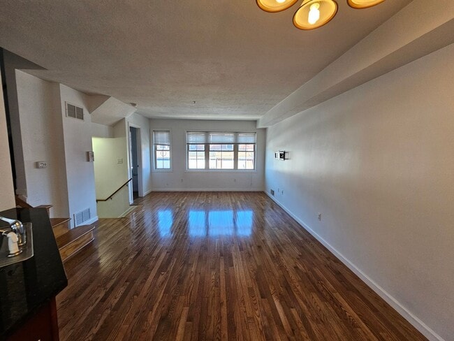 property at 464 Fisk St