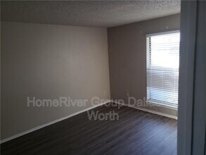 2111 E Belt Line Rd in Richardson, TX - Building Photo - Building Photo