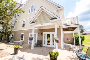 Brookside I & II Senior Apartments in Davenport, IA - Building Photo