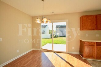 5327 Peachwood Dr in Charlotte, NC - Foto de edificio - Building Photo