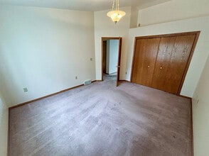 4209 Cooper Ave in Eau Claire, WI - Building Photo - Building Photo