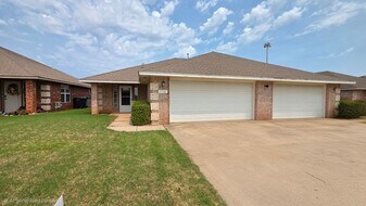 1716 W Palm Pl in Oklahoma City, OK - Building Photo