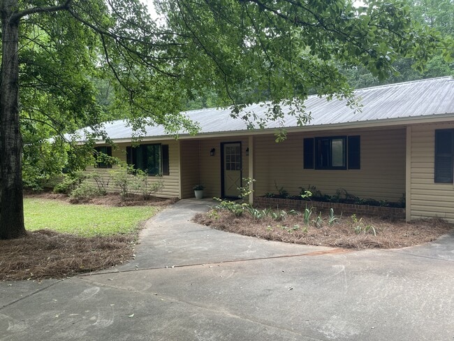property at 170 Longview Dr