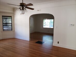 2623 H St in Sacramento, CA - Building Photo - Building Photo