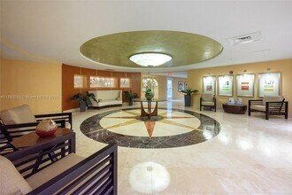 7350 SW 89th St in Miami, FL - Building Photo - Building Photo